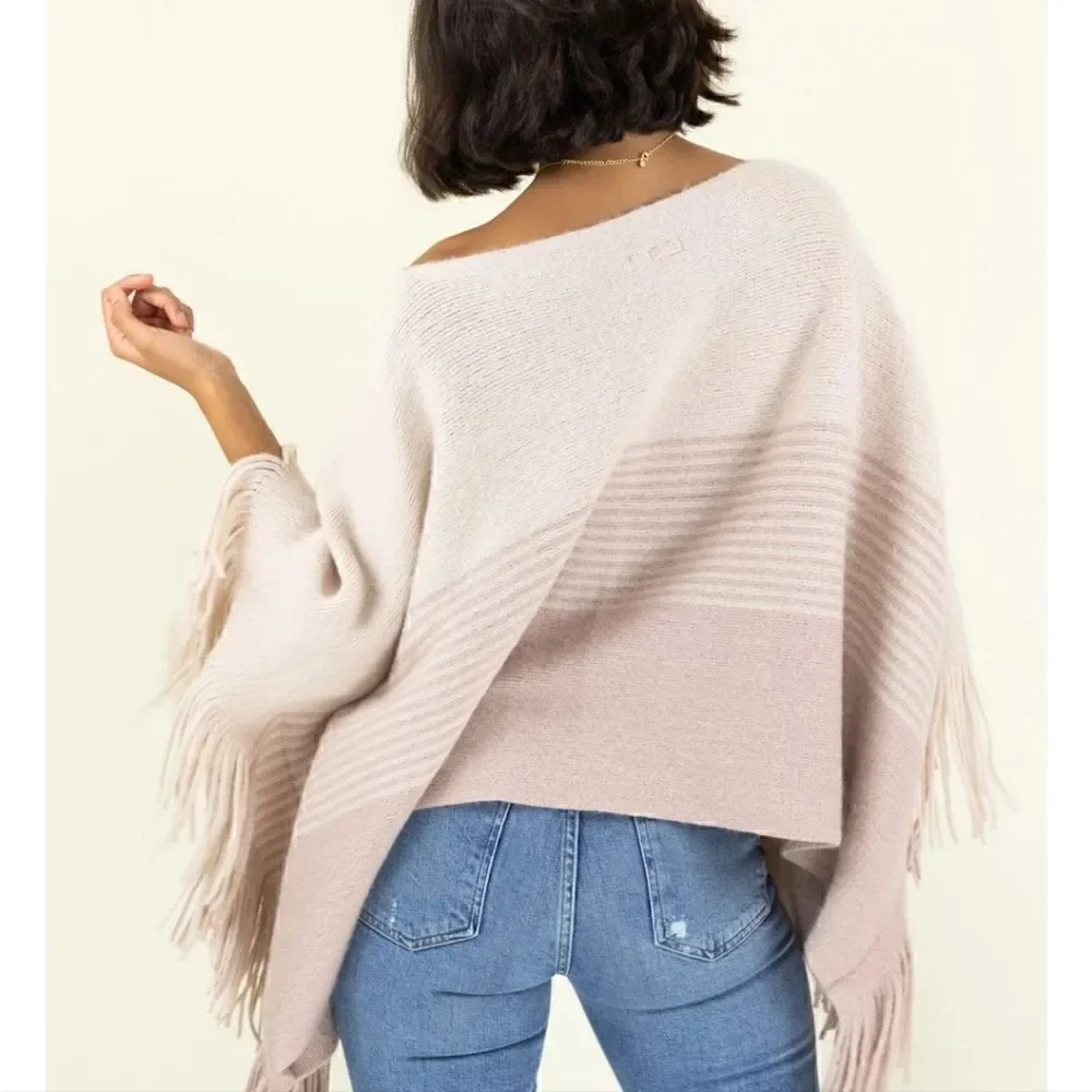 NWOT GENTLE Fawn Tristan Sweater Poncho Fringe Grey Gray Cream OS
